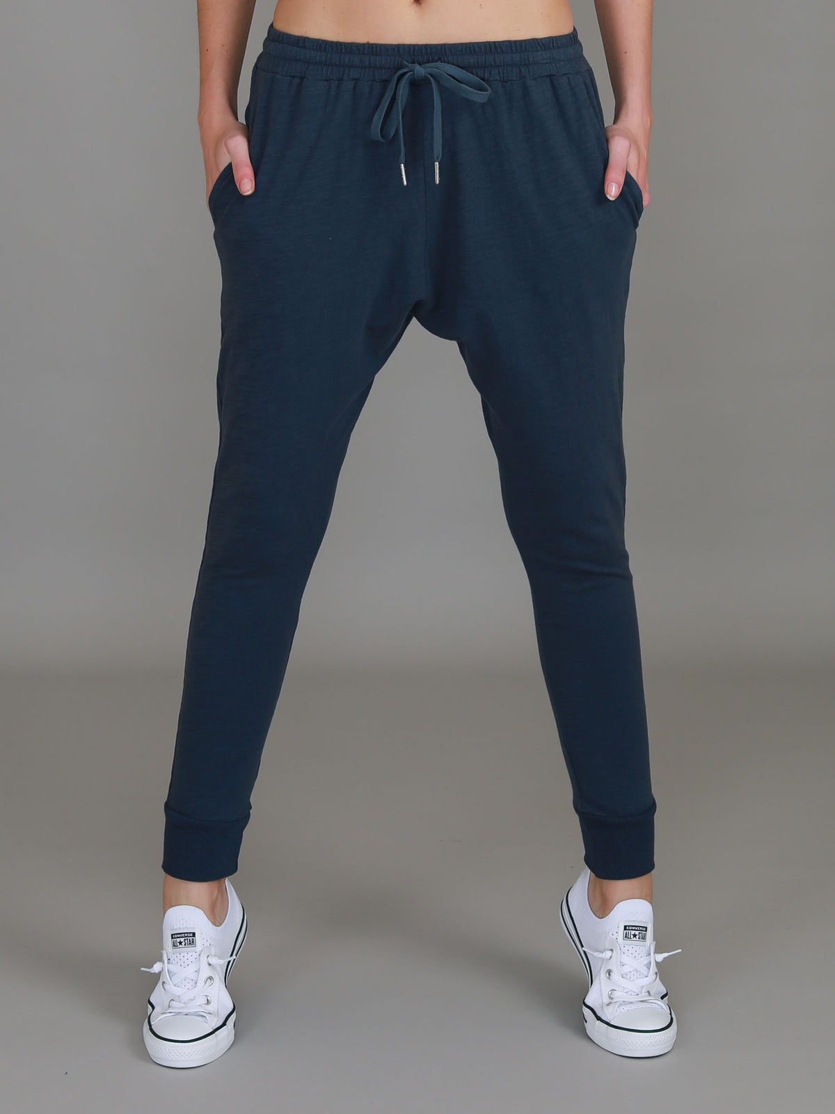 indigo jogger pants women