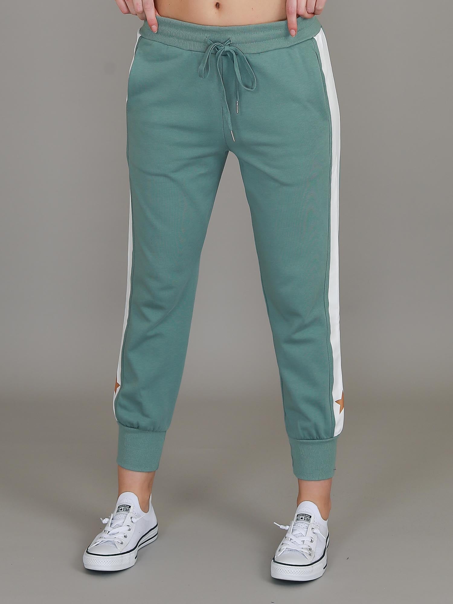 tracksuit matching #color_mushroom