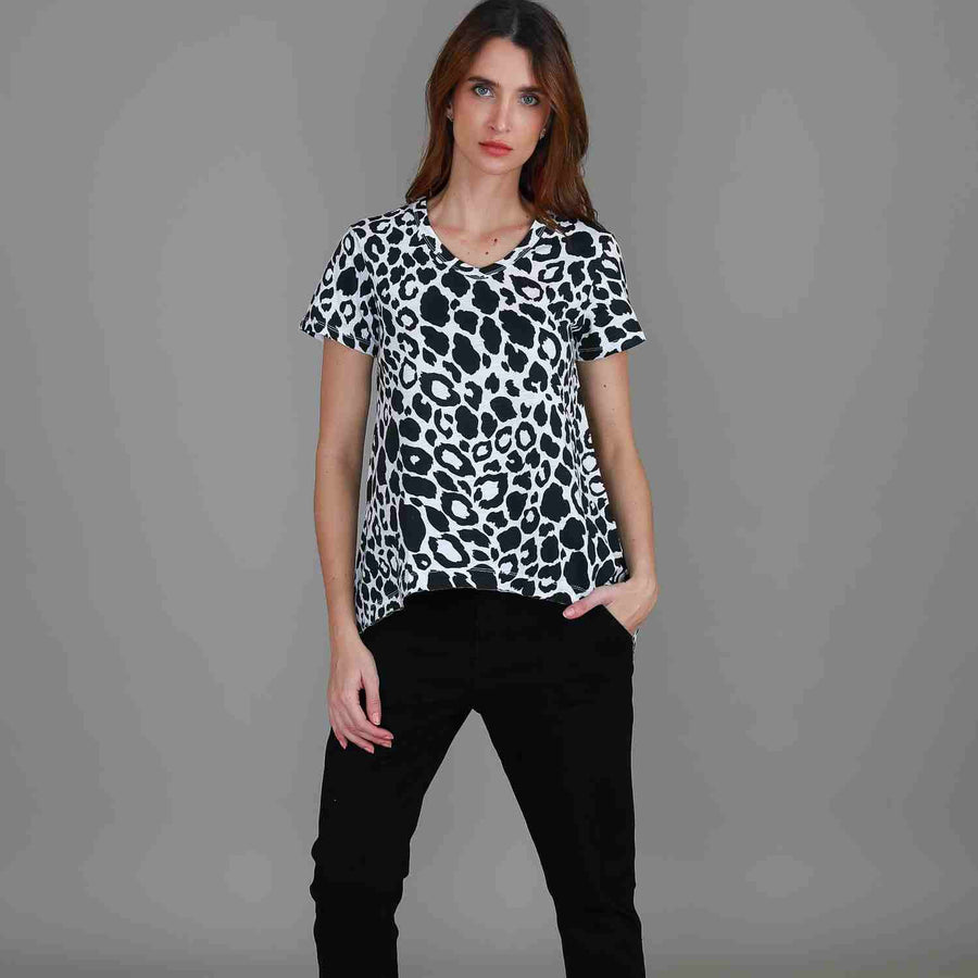 Katherine Leopard Print Short Sleeve T Shirt size guide
