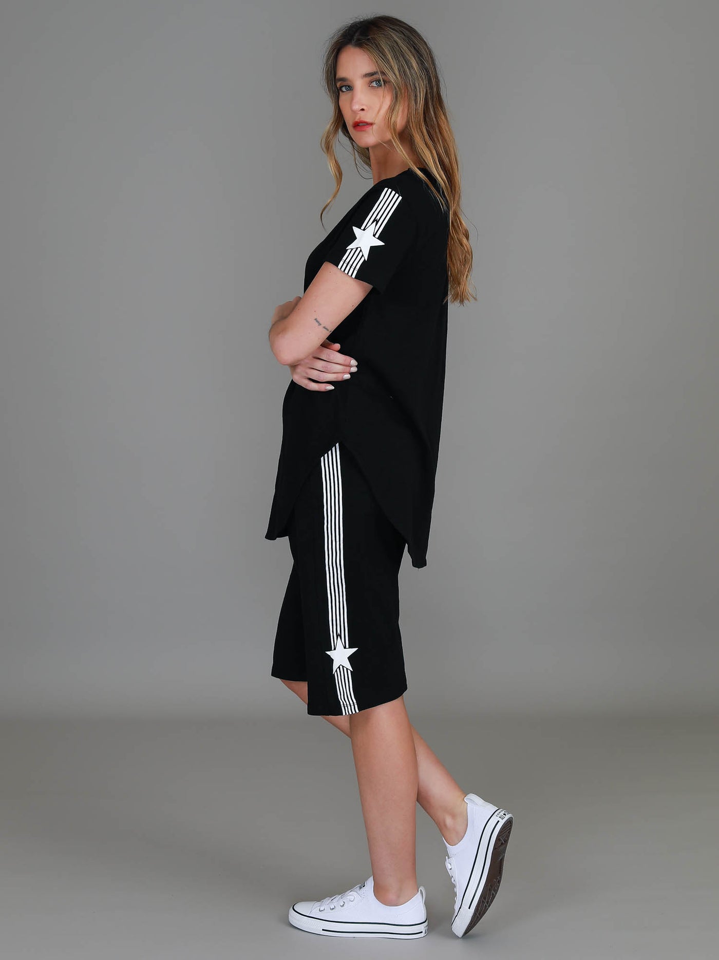 Britney Curve Hem T shirt