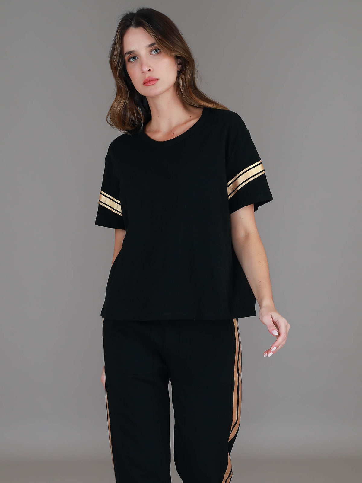 black gold star tee #color_black