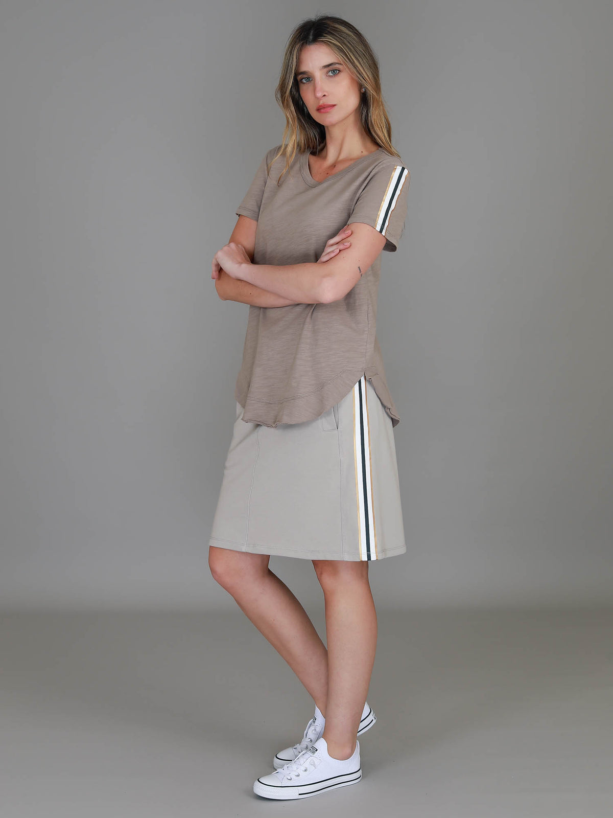 beige shirt women