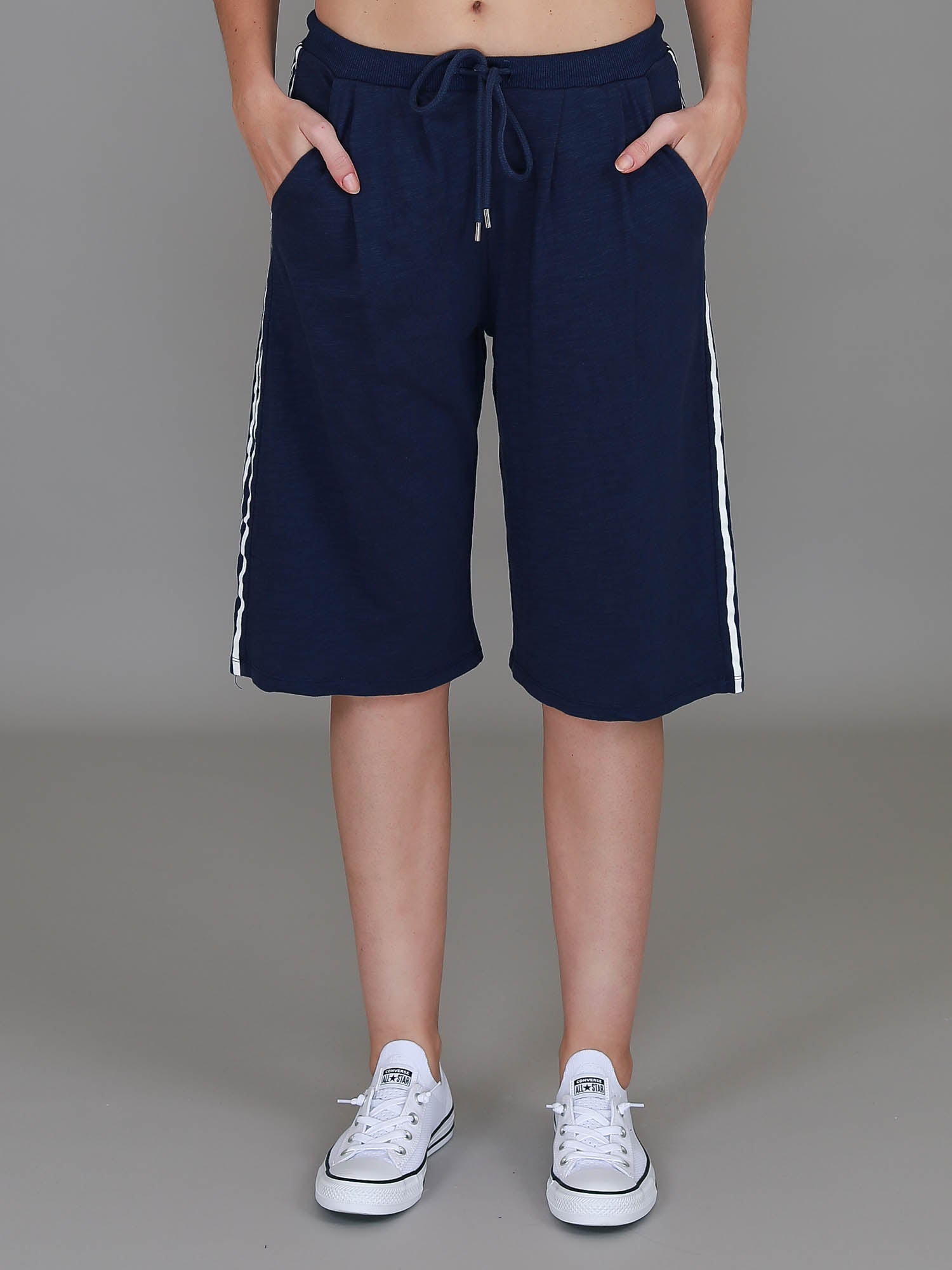 longer shorts women #color_ink/white