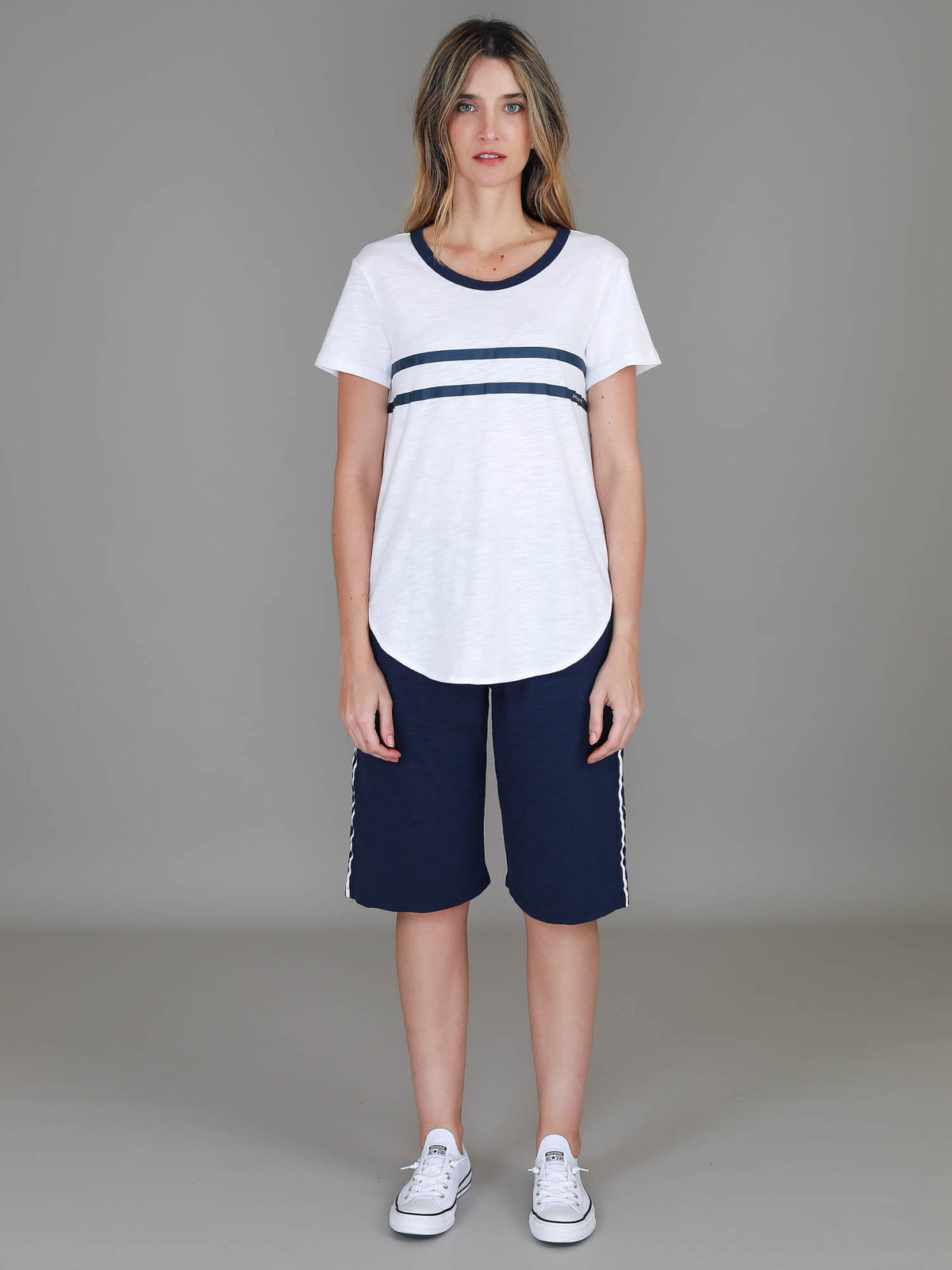 white longline t shirt