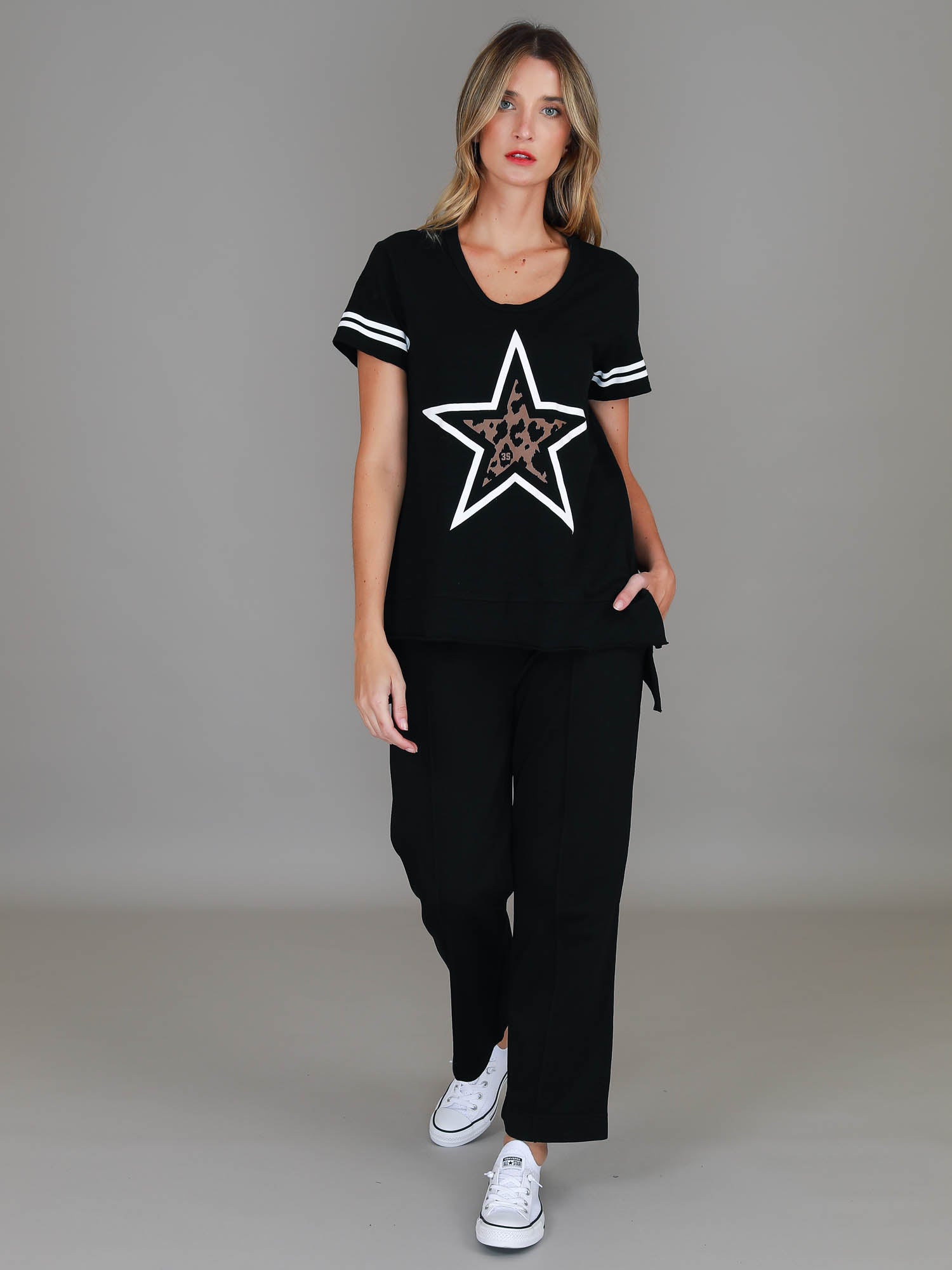 black t #color_black