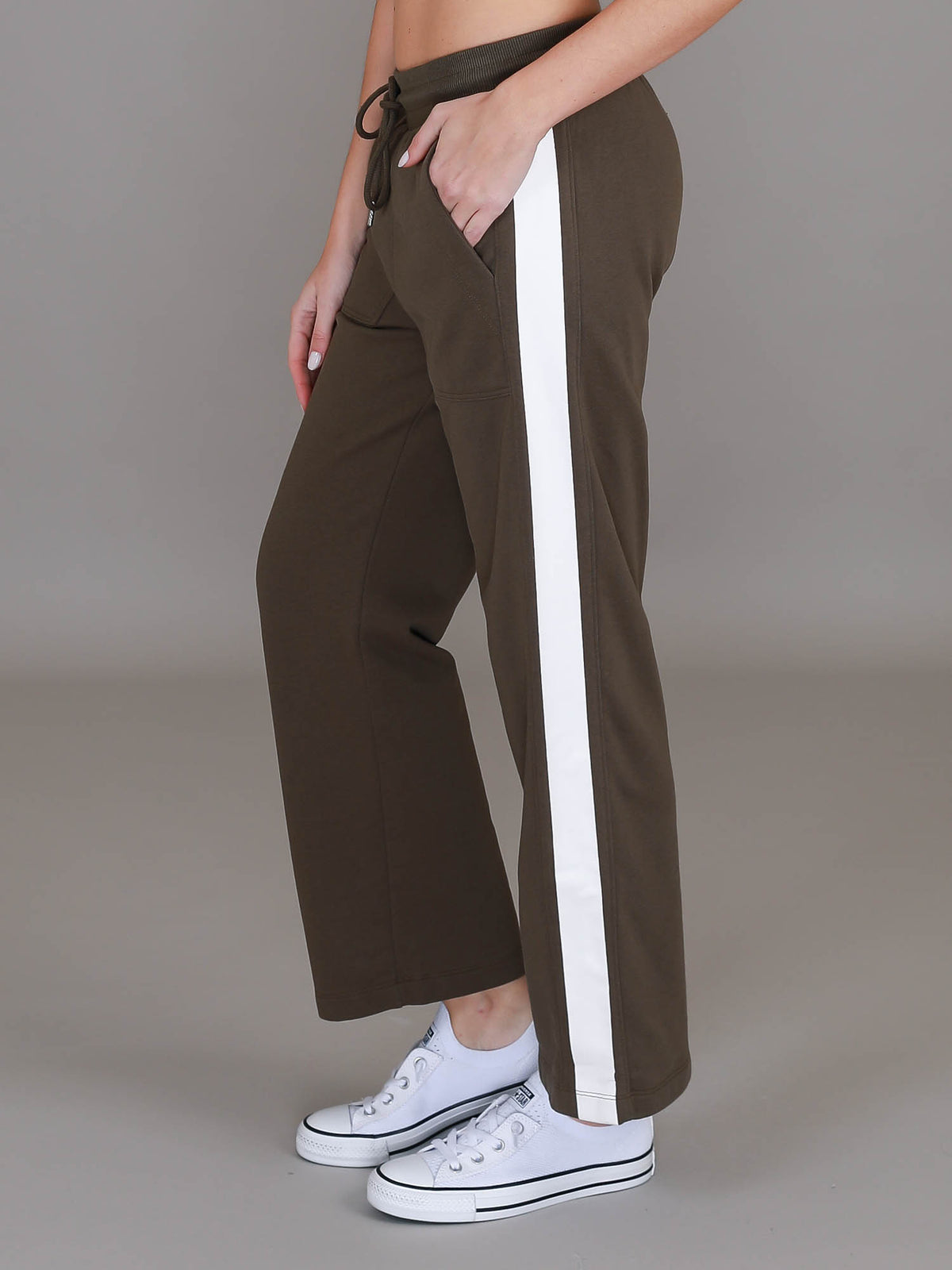 Brumby | Women's Side Stripe Straight Leg Sweatpants – French Terry