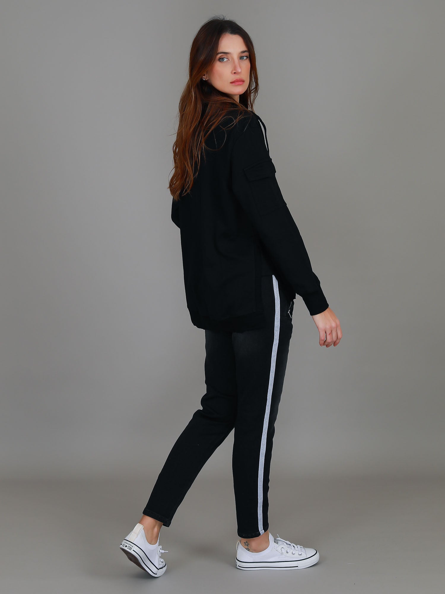 sweatshirts women #color_black