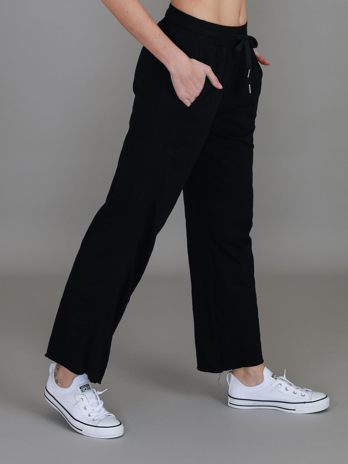 black straight jogger women