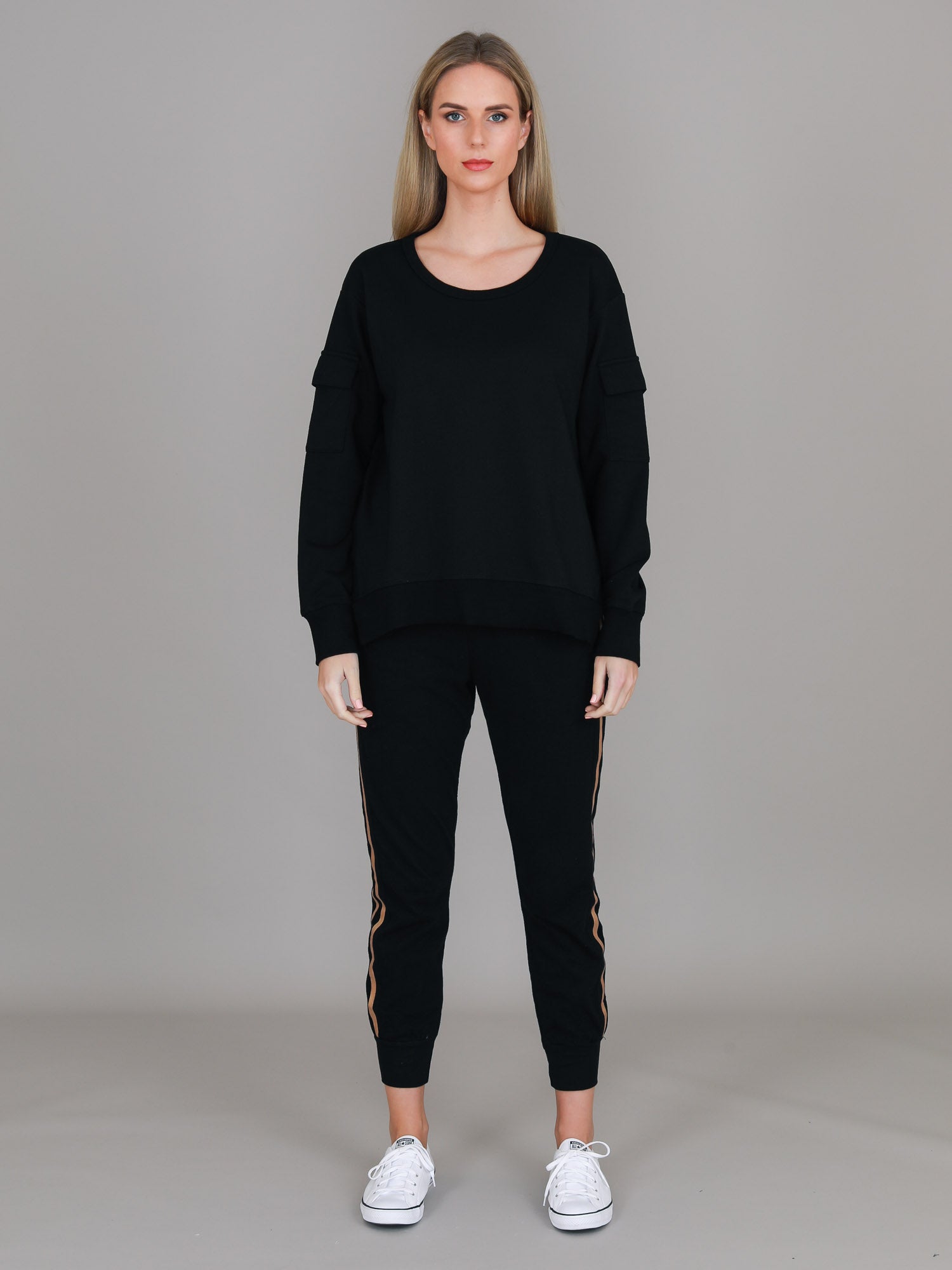 womens crew neck sweatshirts #color_black