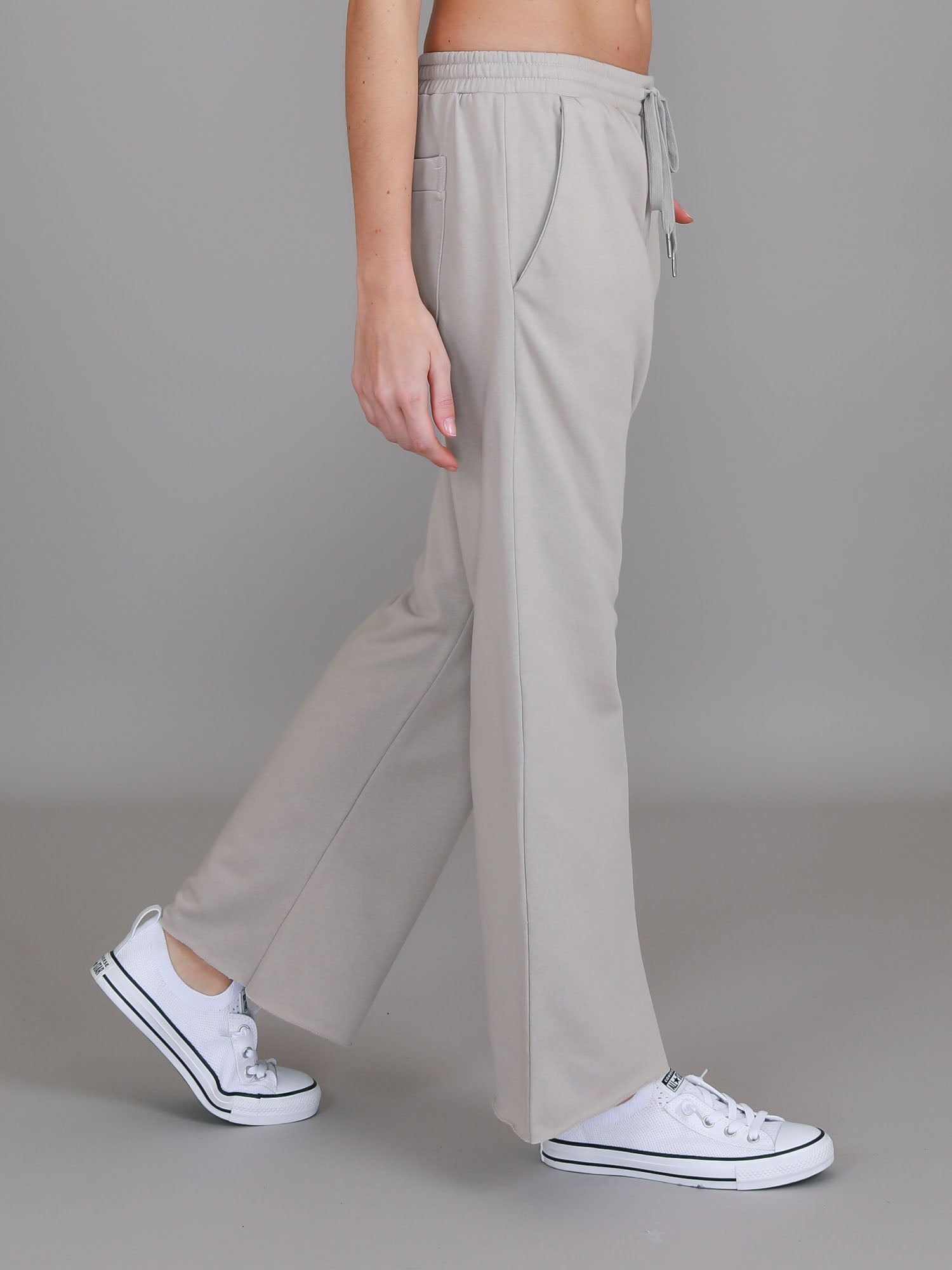 grey wide leg sweatpants #color_angora