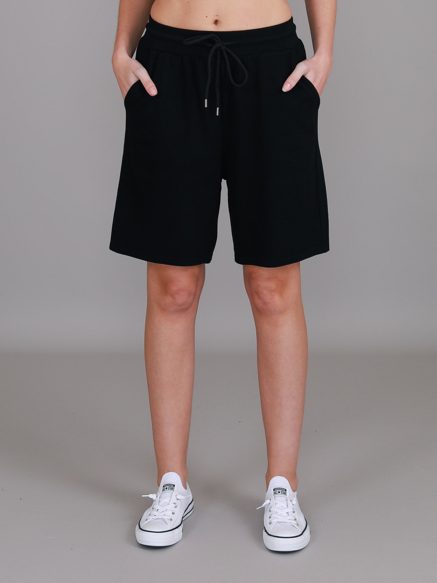 knee length shorts women #color_black