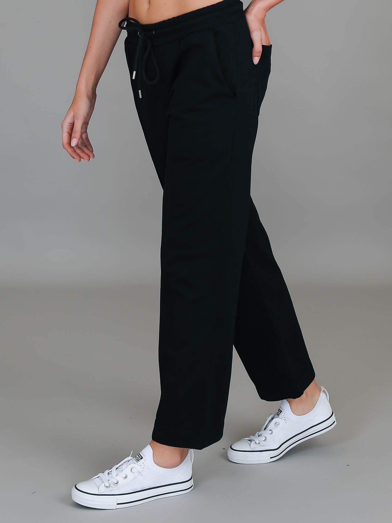 baggy trackpants #color_black