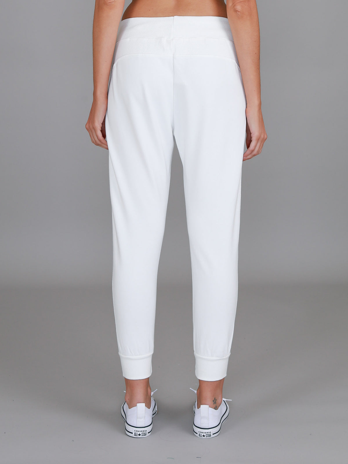 white joggers womens