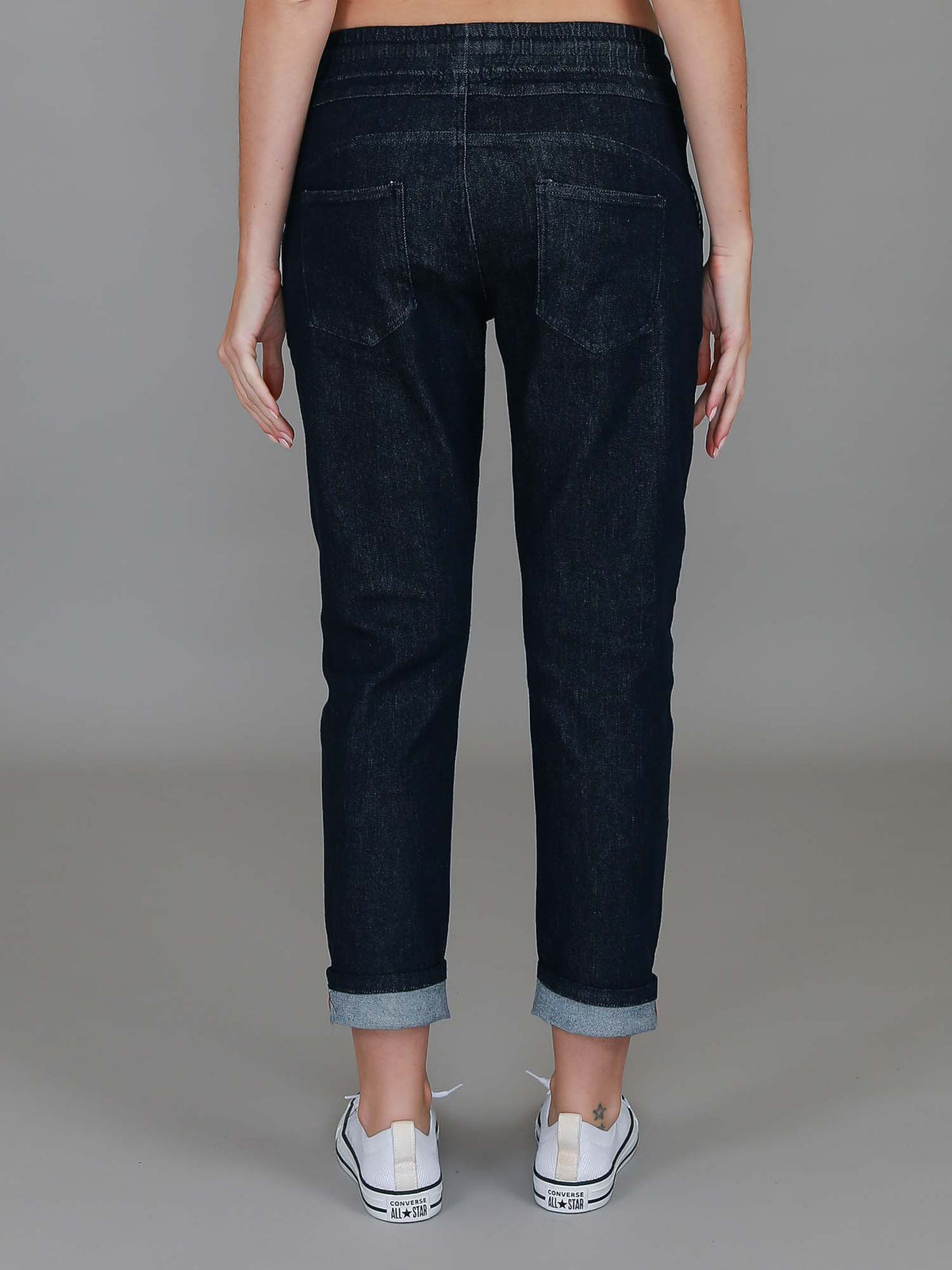 dark wash jogger jeans