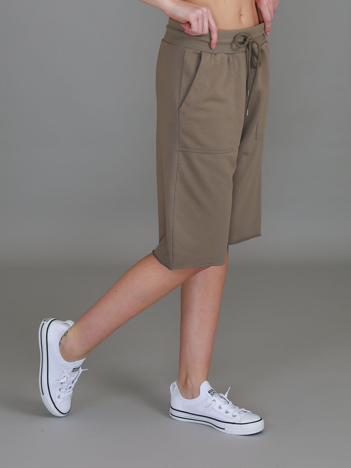 knee length shorts for women