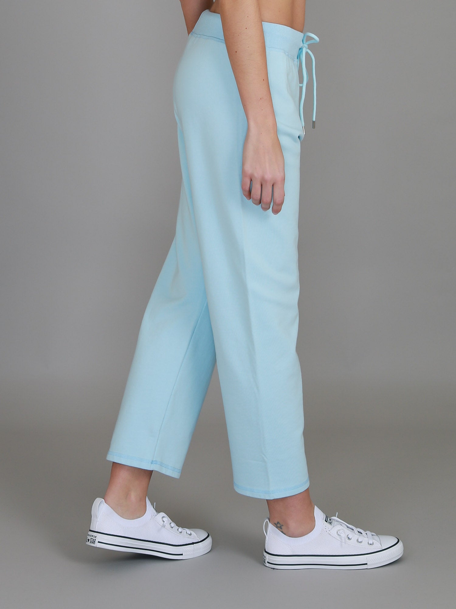 flared sweatpants #color_frosty