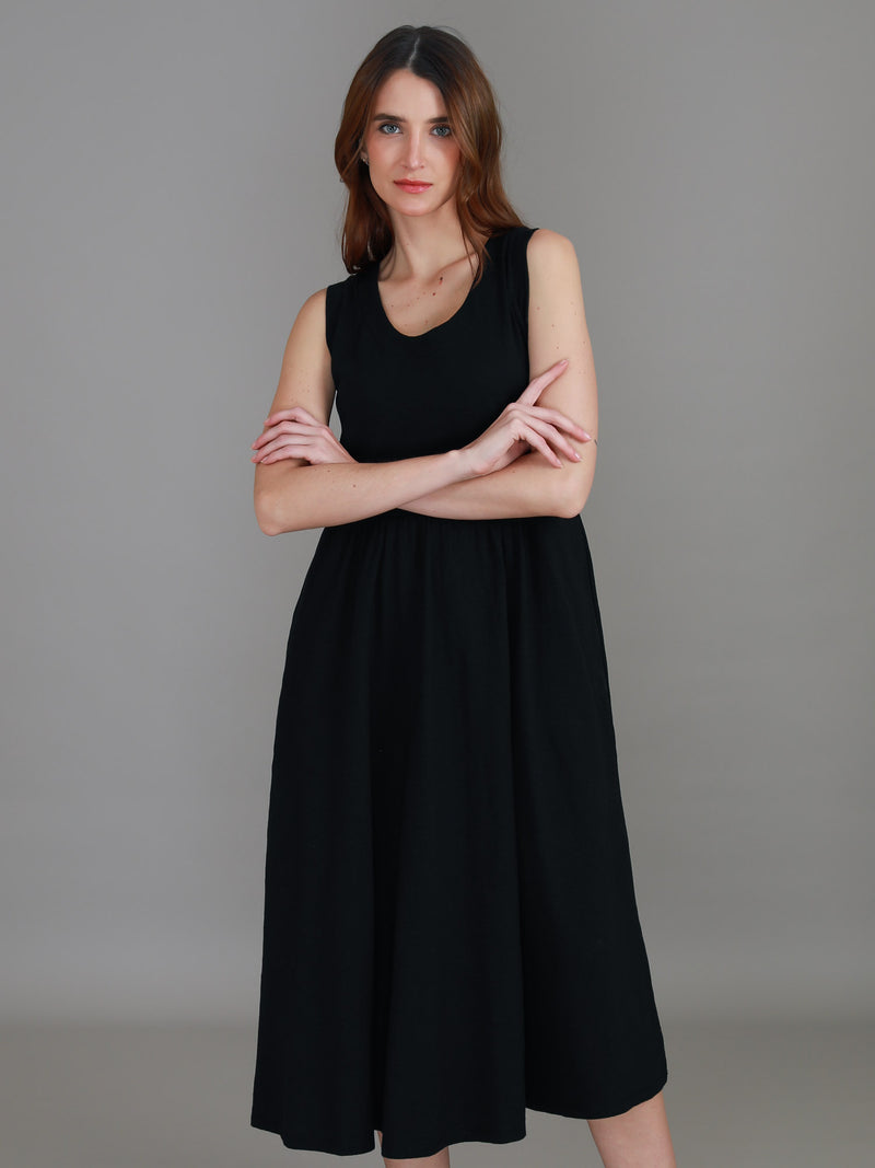 black dress sleeveless #color_black