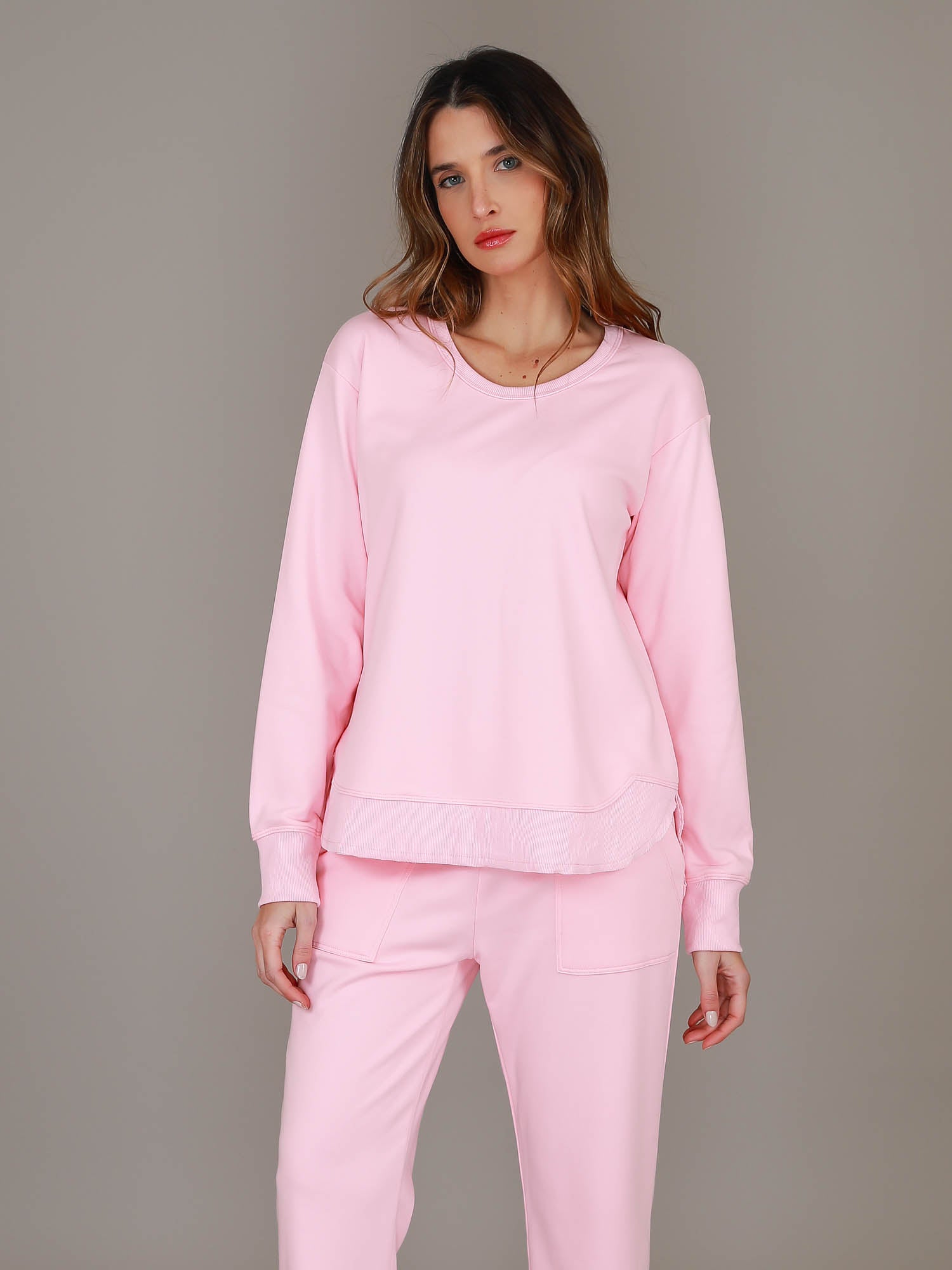 pink oversized sweatshirt #color_powder pink