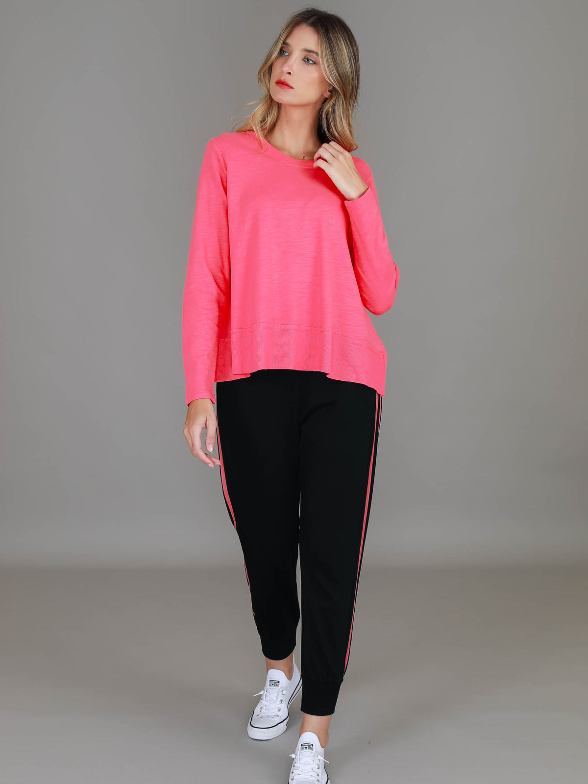 pink long sleeve crop top