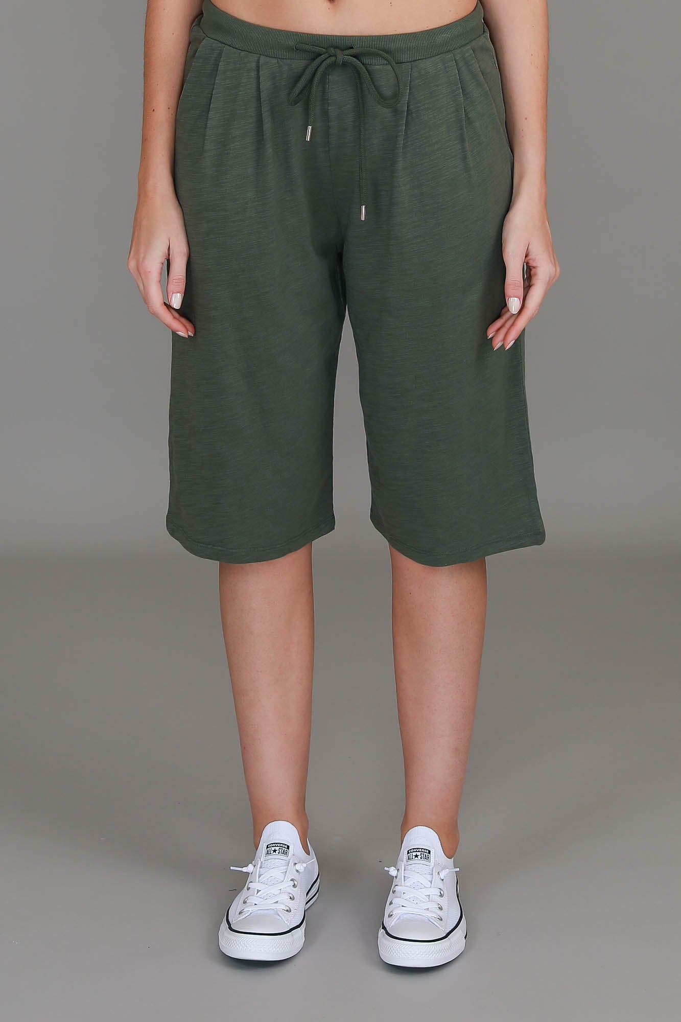 olive green shorts #color_khaki