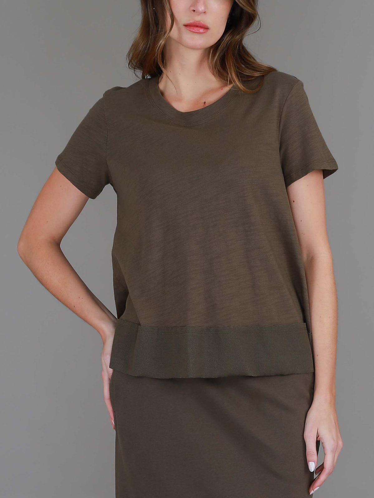 dark olive crop tee
