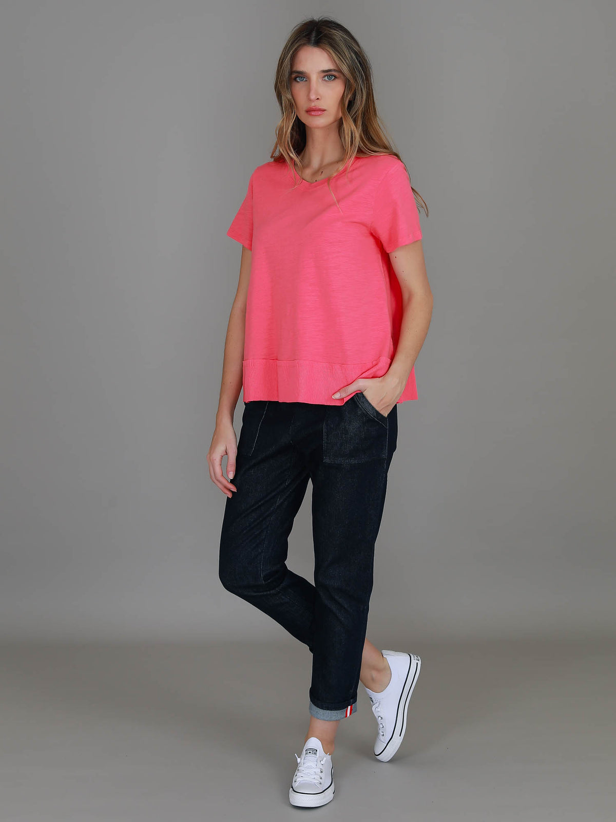 pink tee women