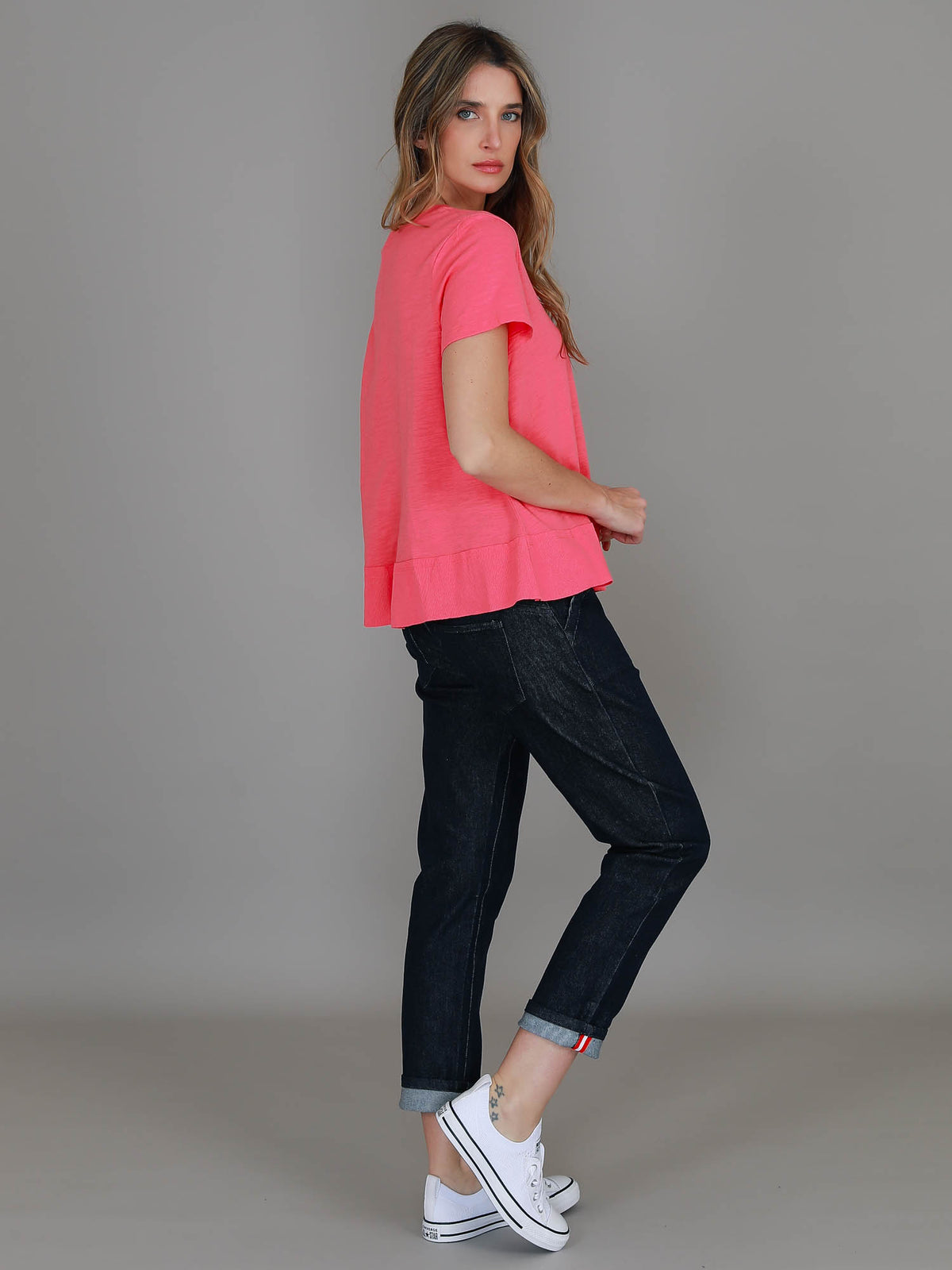 pink crop t shirt