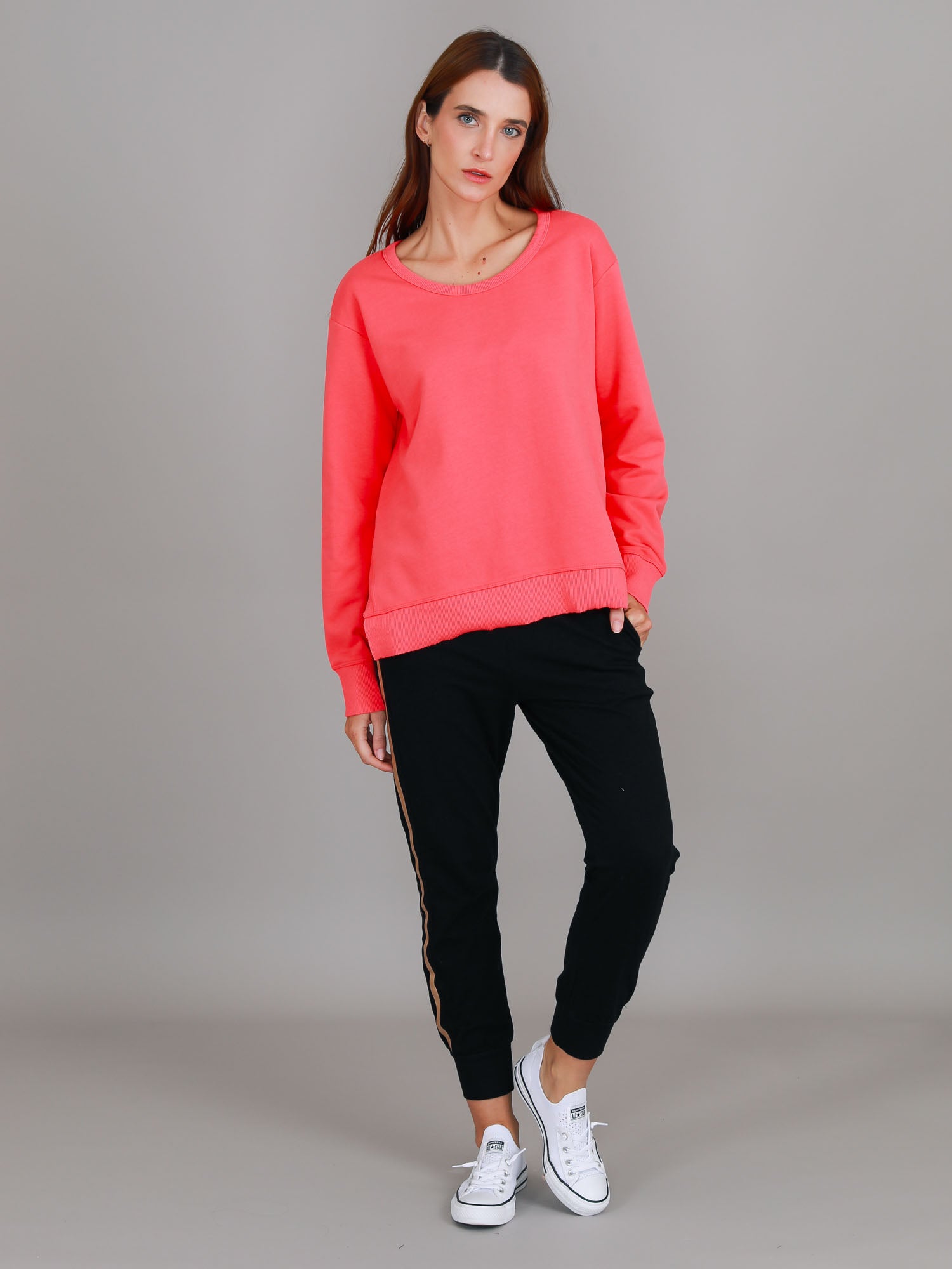 women sweat shirt #color_raspberry