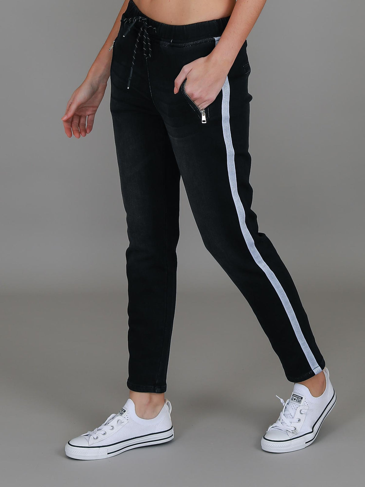 black stretch jeans