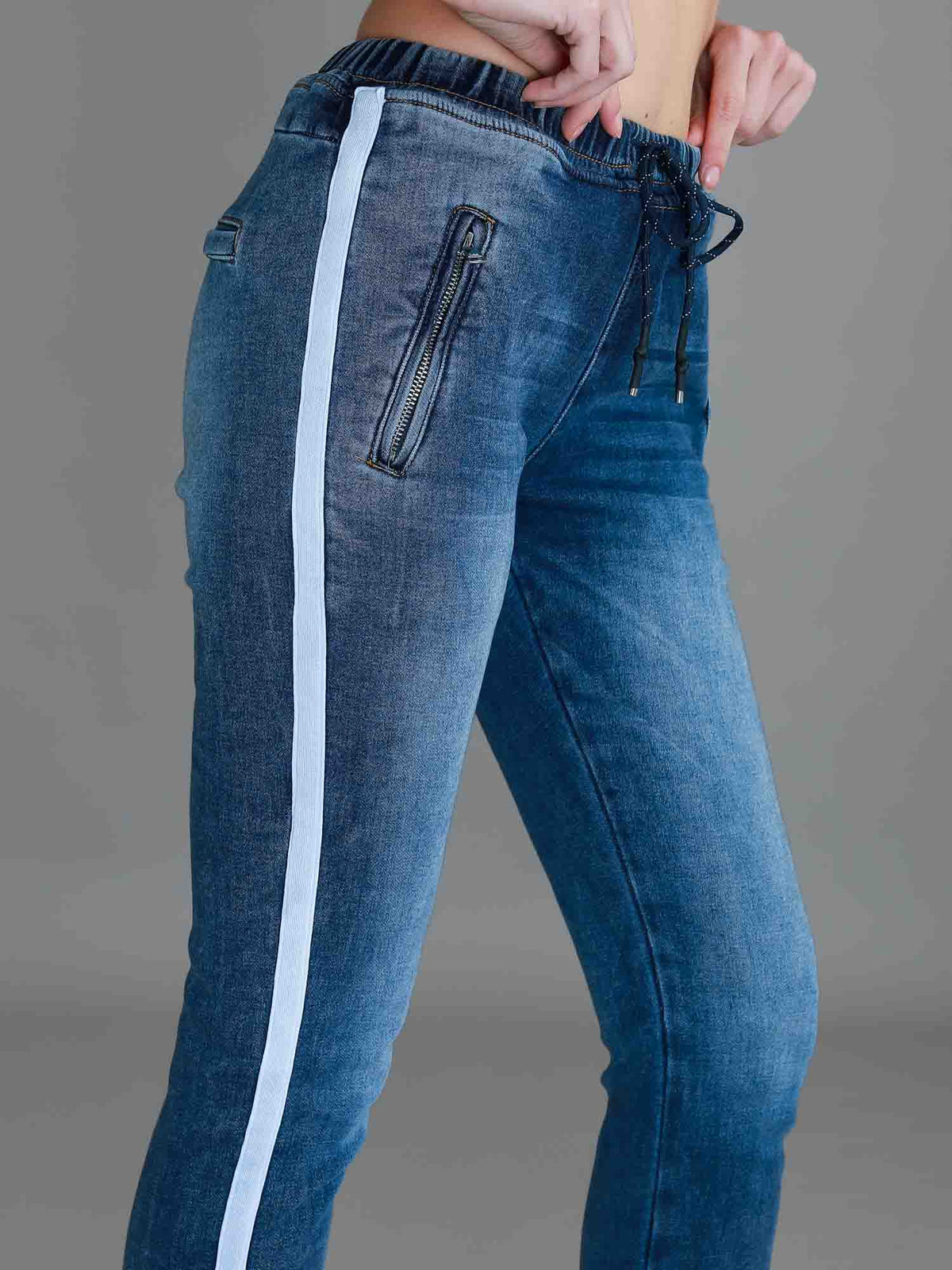 blue jogger jeans