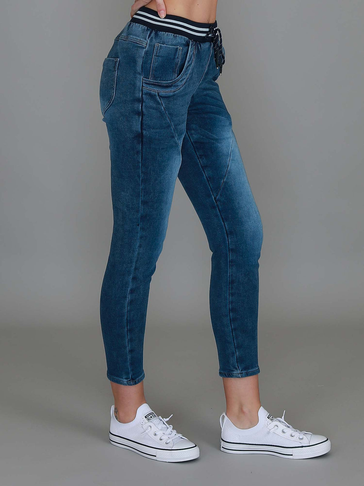 vintage wash jogger jeans
