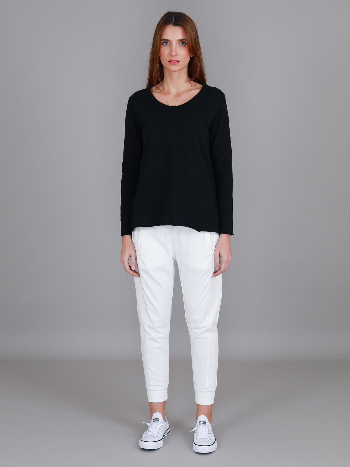 black long sleeve scoop tee