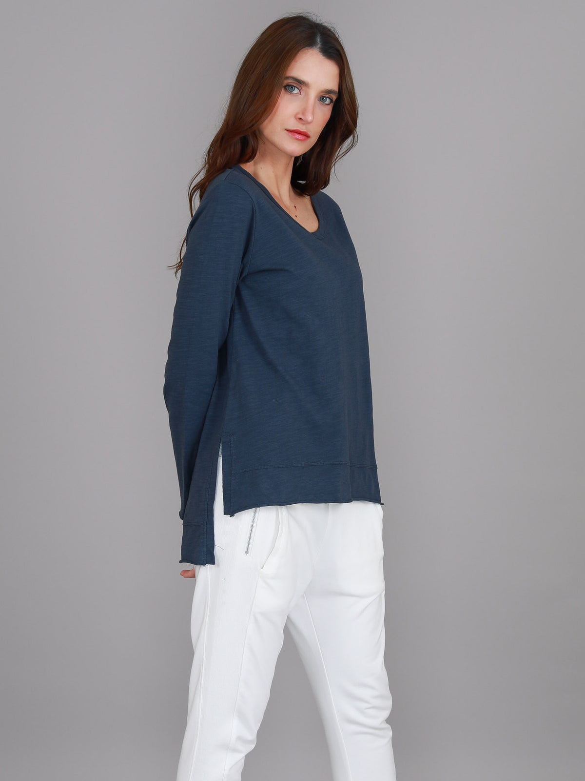 navy blue long sleeve t shirt