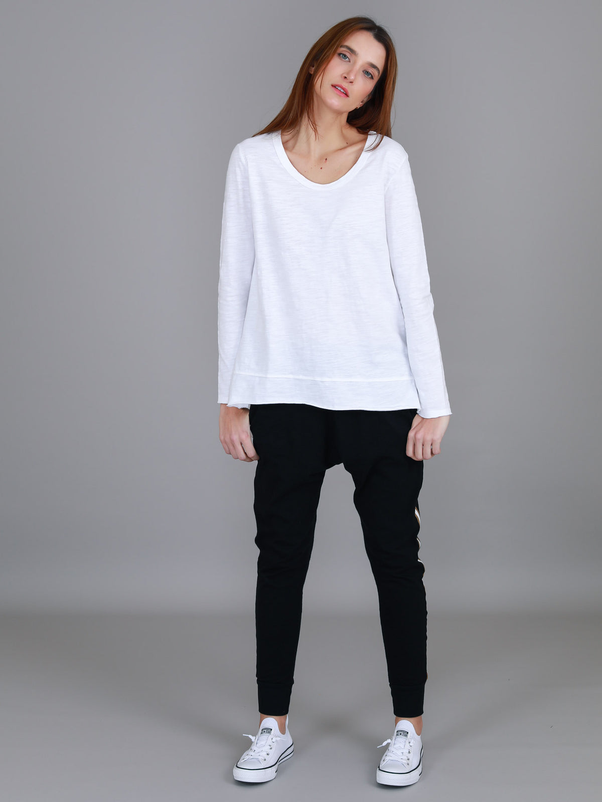 white scoop neck tee women