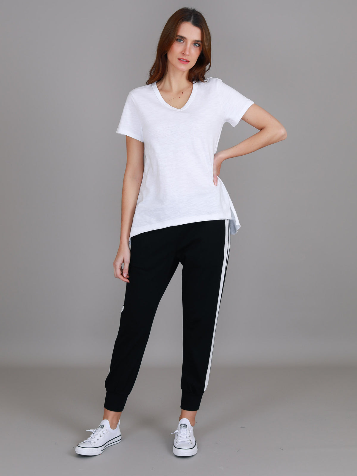white v neck cotton tee