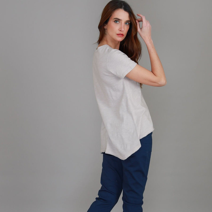 Thornton V Neck T Shirt size guide