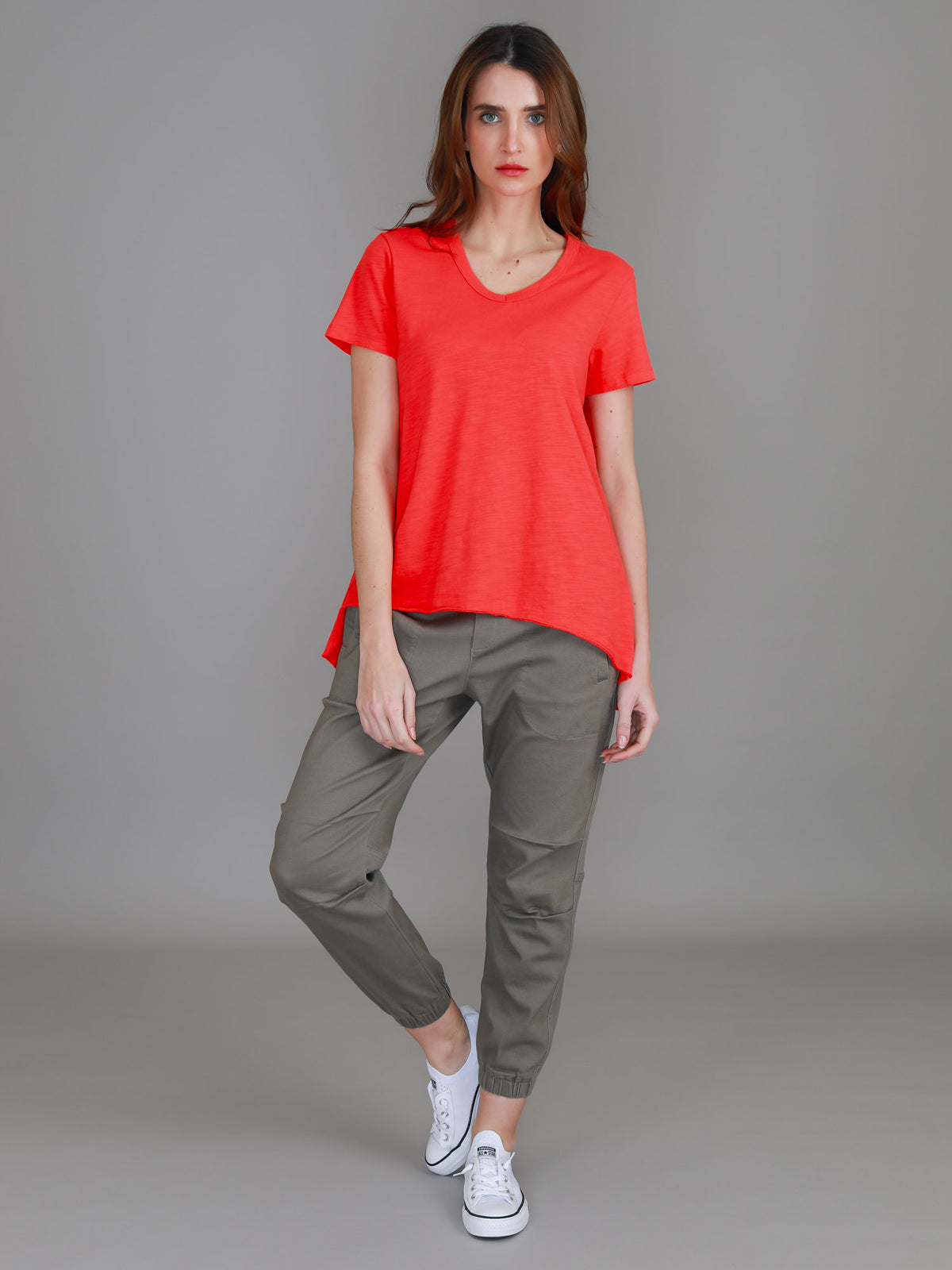 lipstick v neck tee women