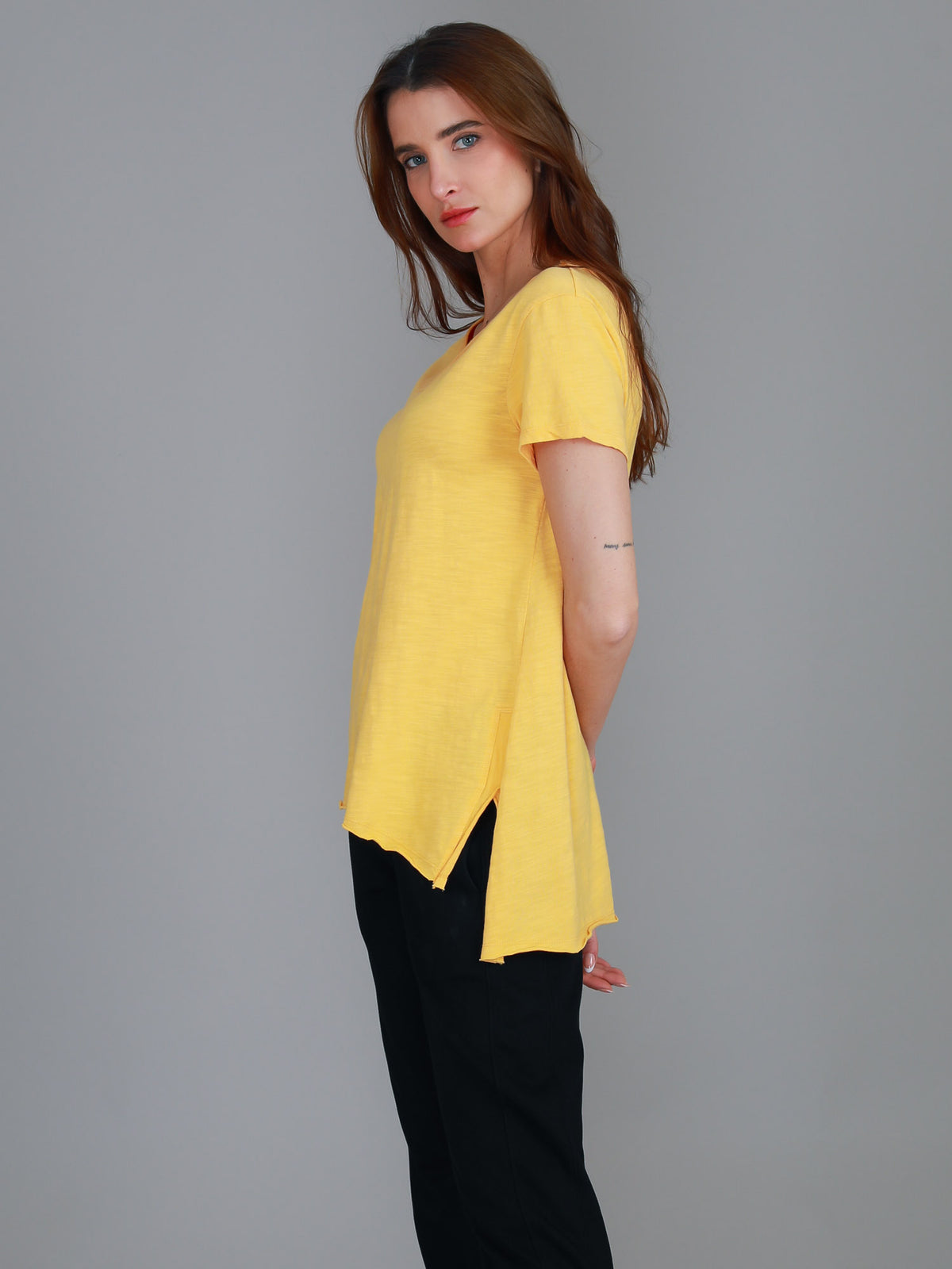 yellow high low tee