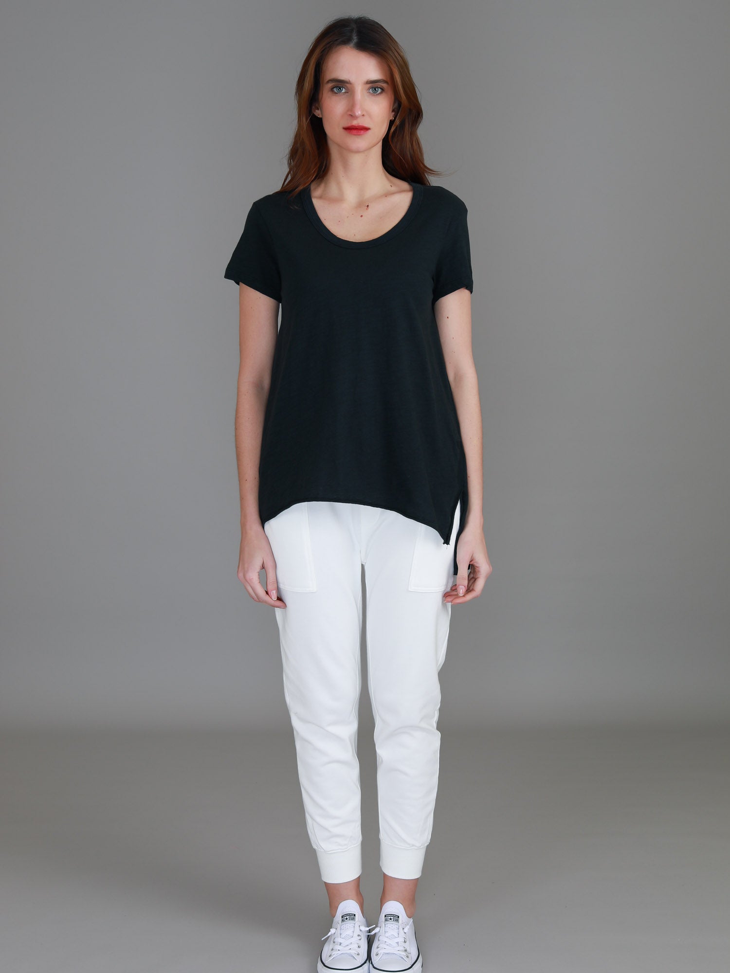 round neck #color_black