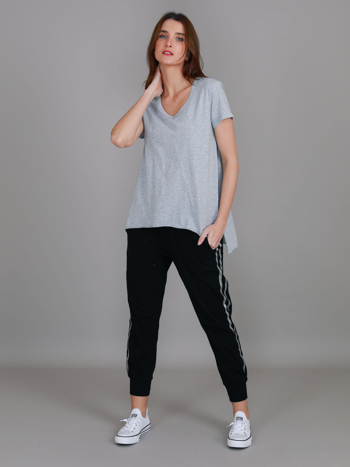 grey high low tee