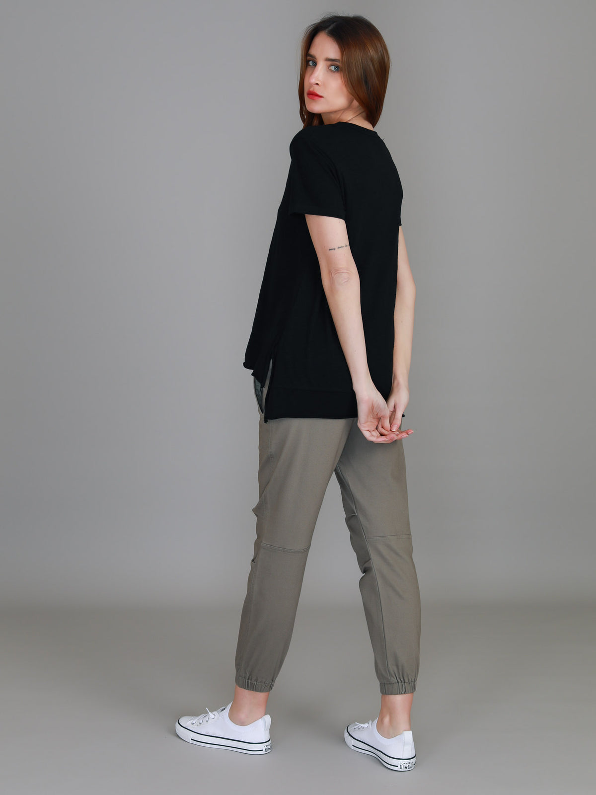 black crew neck top women