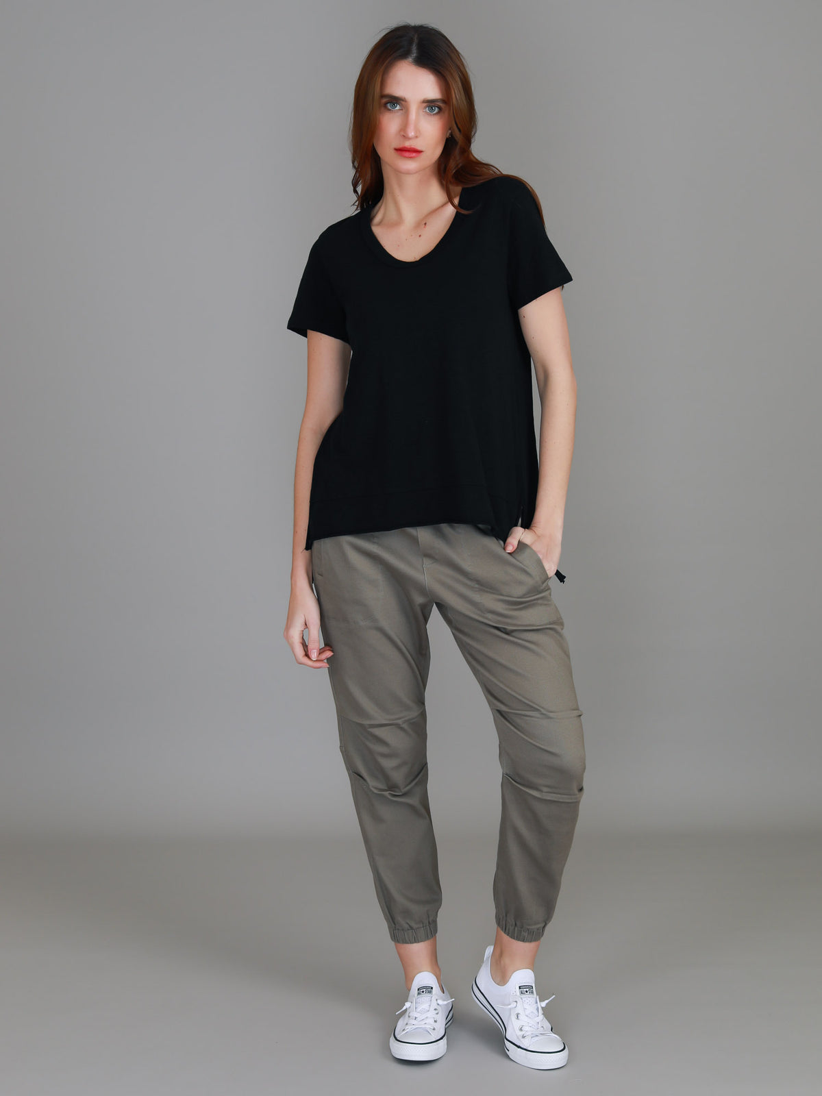 black cotton crew tee