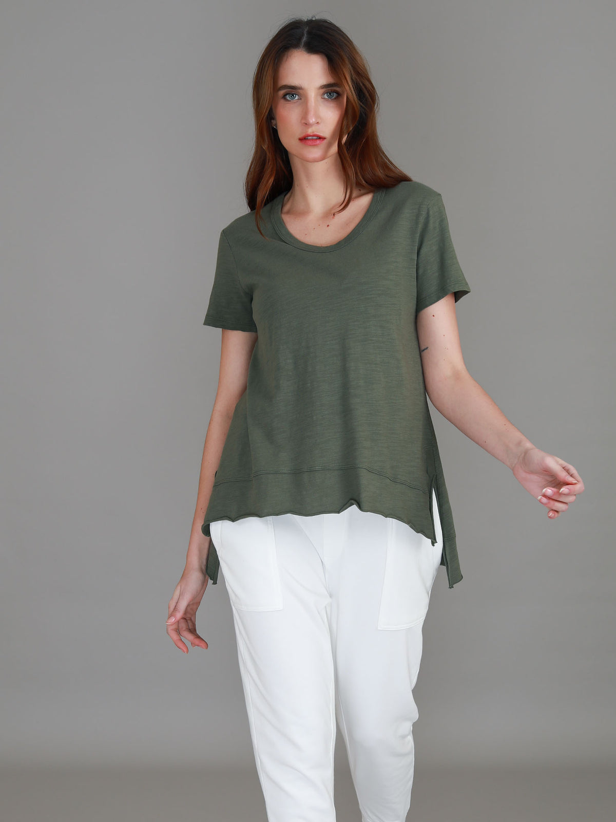 khaki crew neck tee