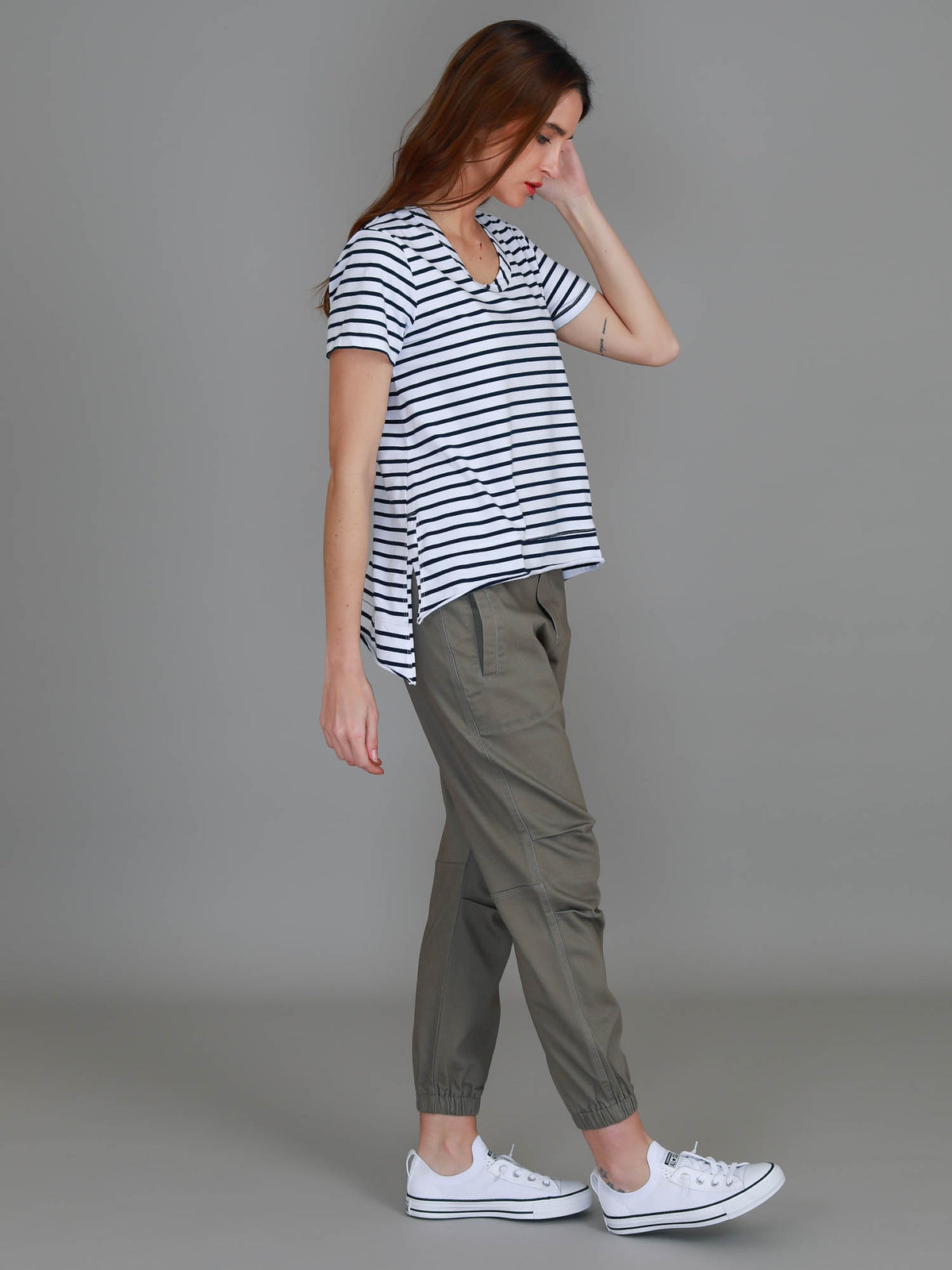 navy stripe stepped hem tee