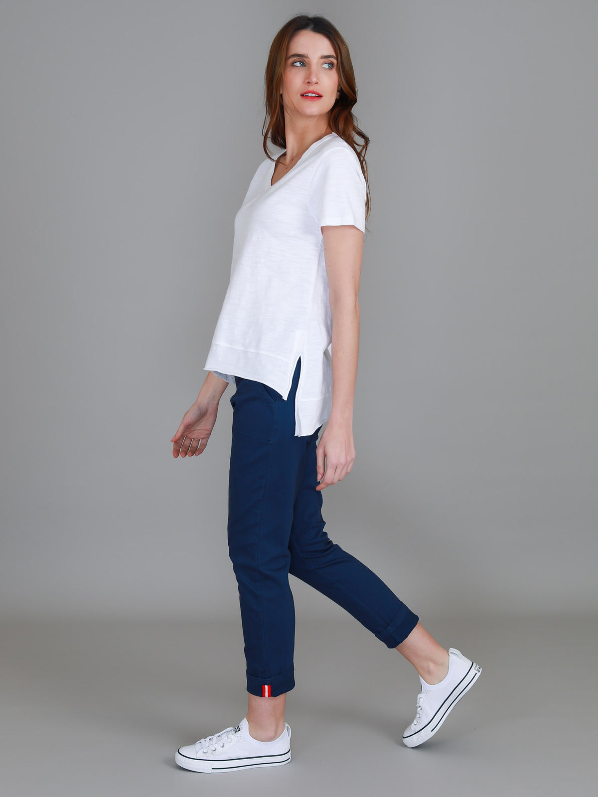 white short sleeve crew tee