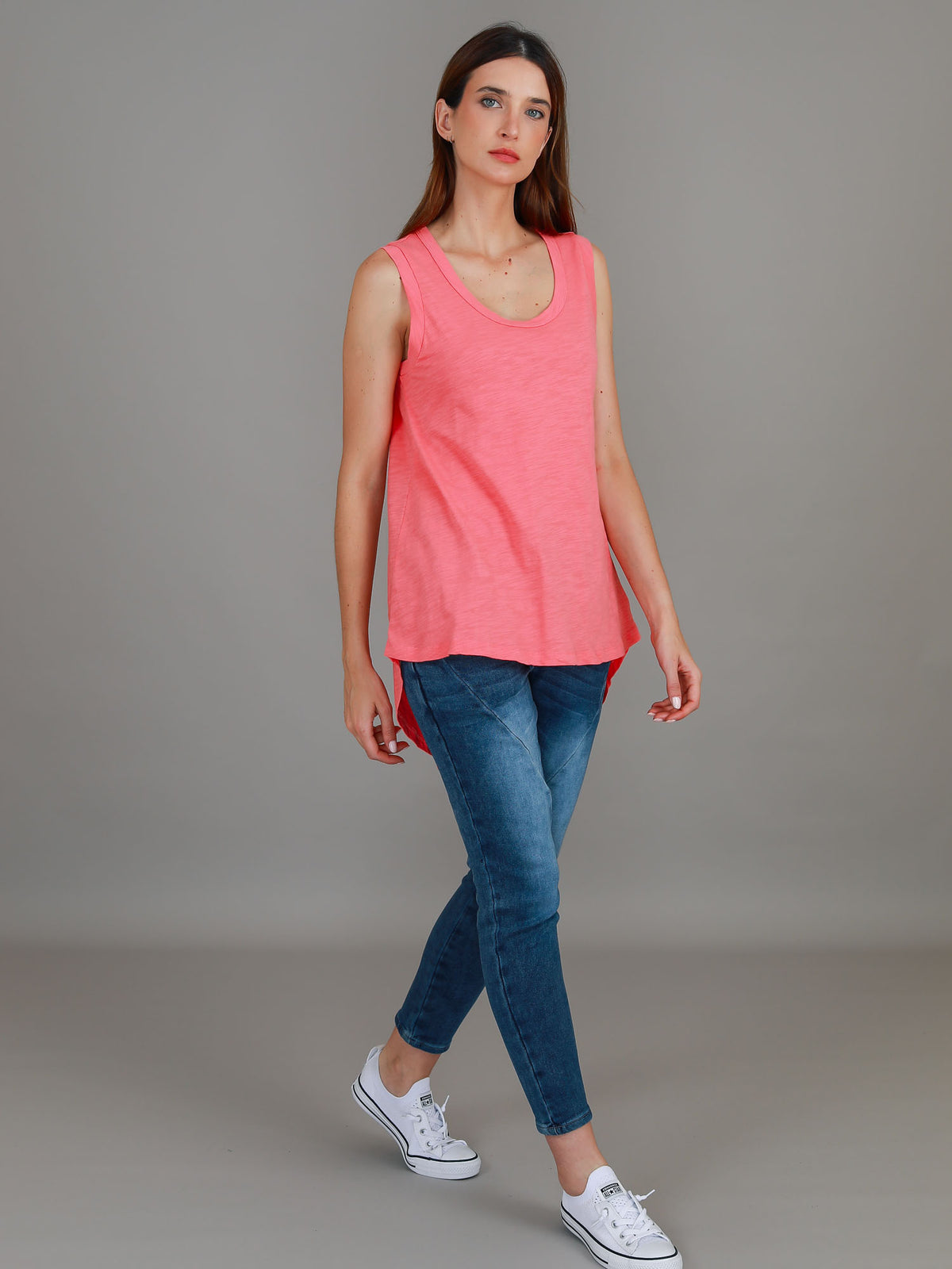red crew neck tank