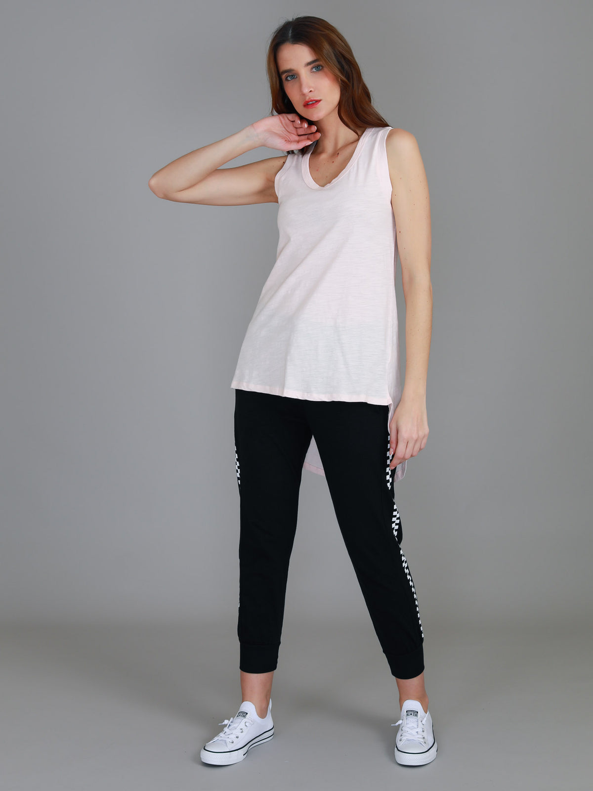 pink crew neck tank