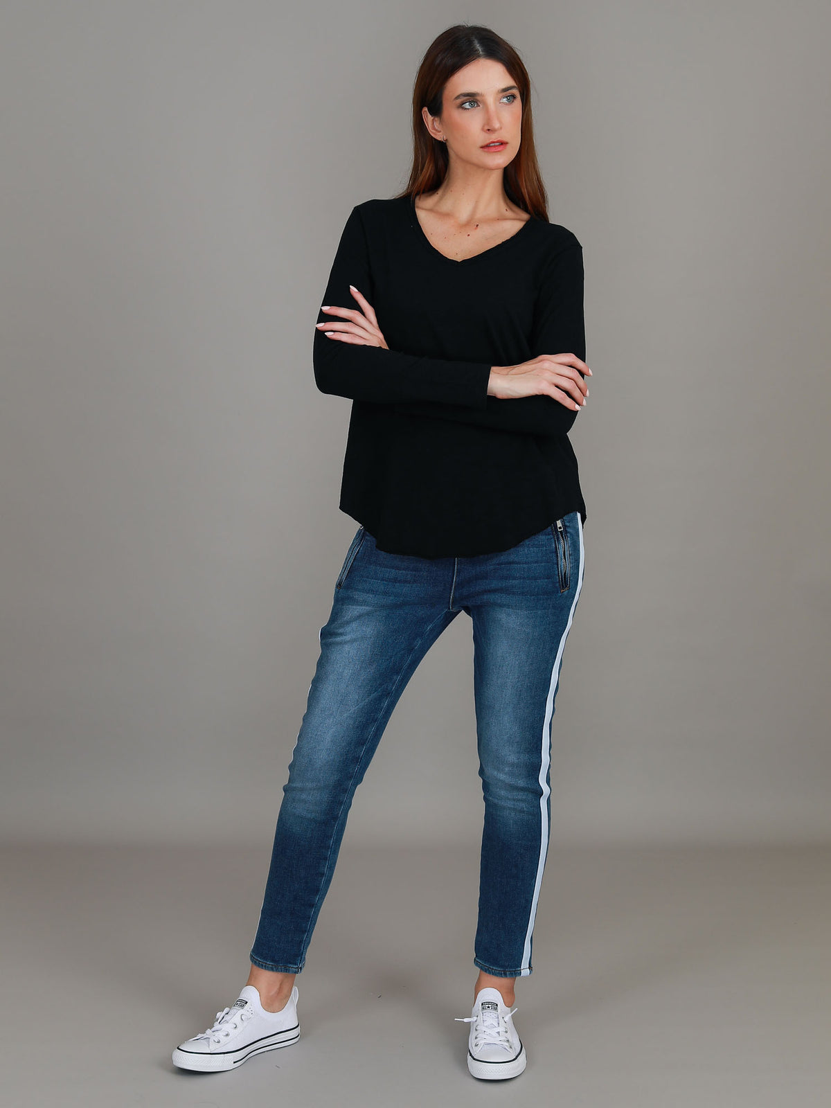 black longline v neck tee