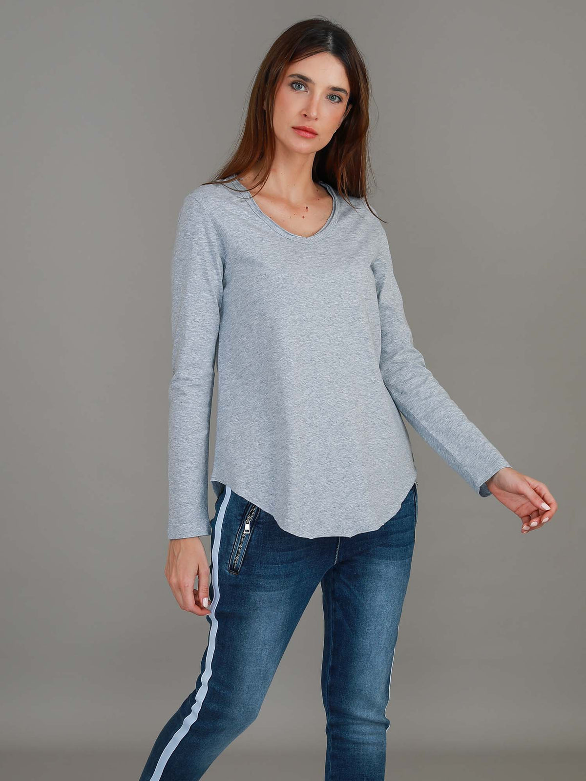 grey marle v neck tee