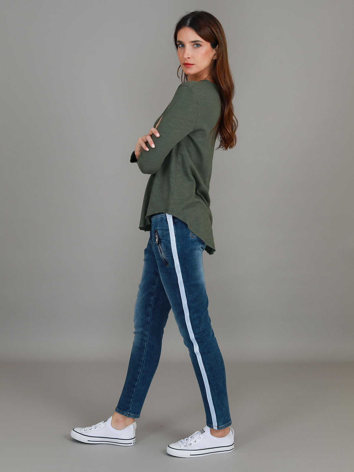 green v neck long sleeve tee